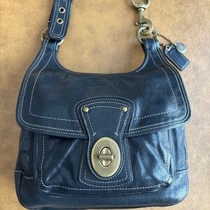 Vintage Coach Legacy Hippie Shoulder Bag Style 10325 – Black Leather with Brass